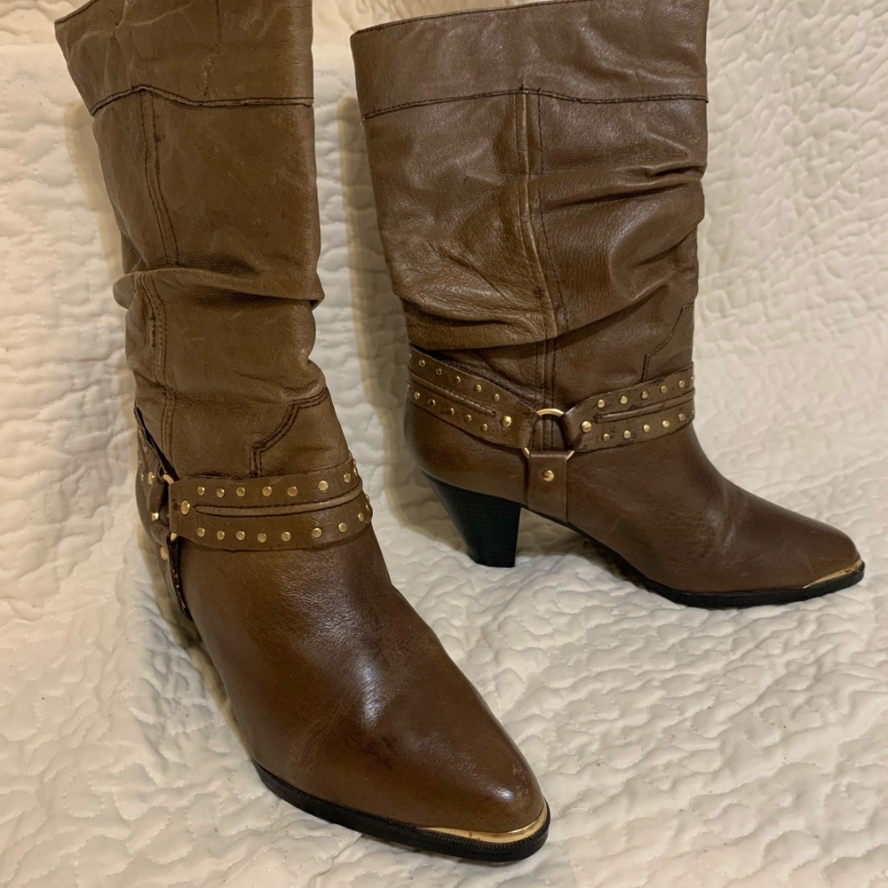 Dingo slouchy boots. Size 7 but fits my 7 1/2 size